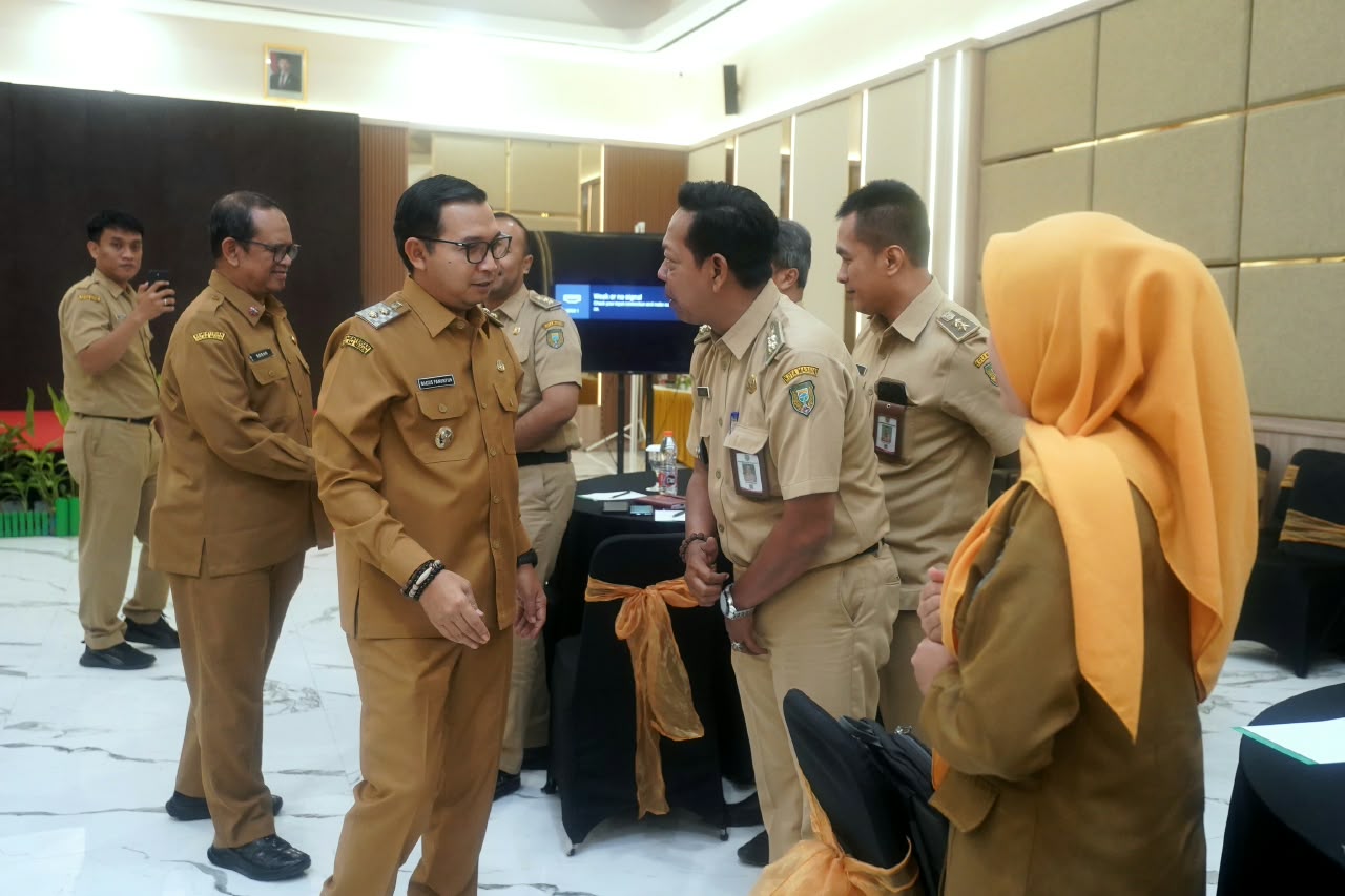 Bimtek Prodeskel, Pemkot Madiun Tekankan Penyelesaian Masalah Warga yang Terukur