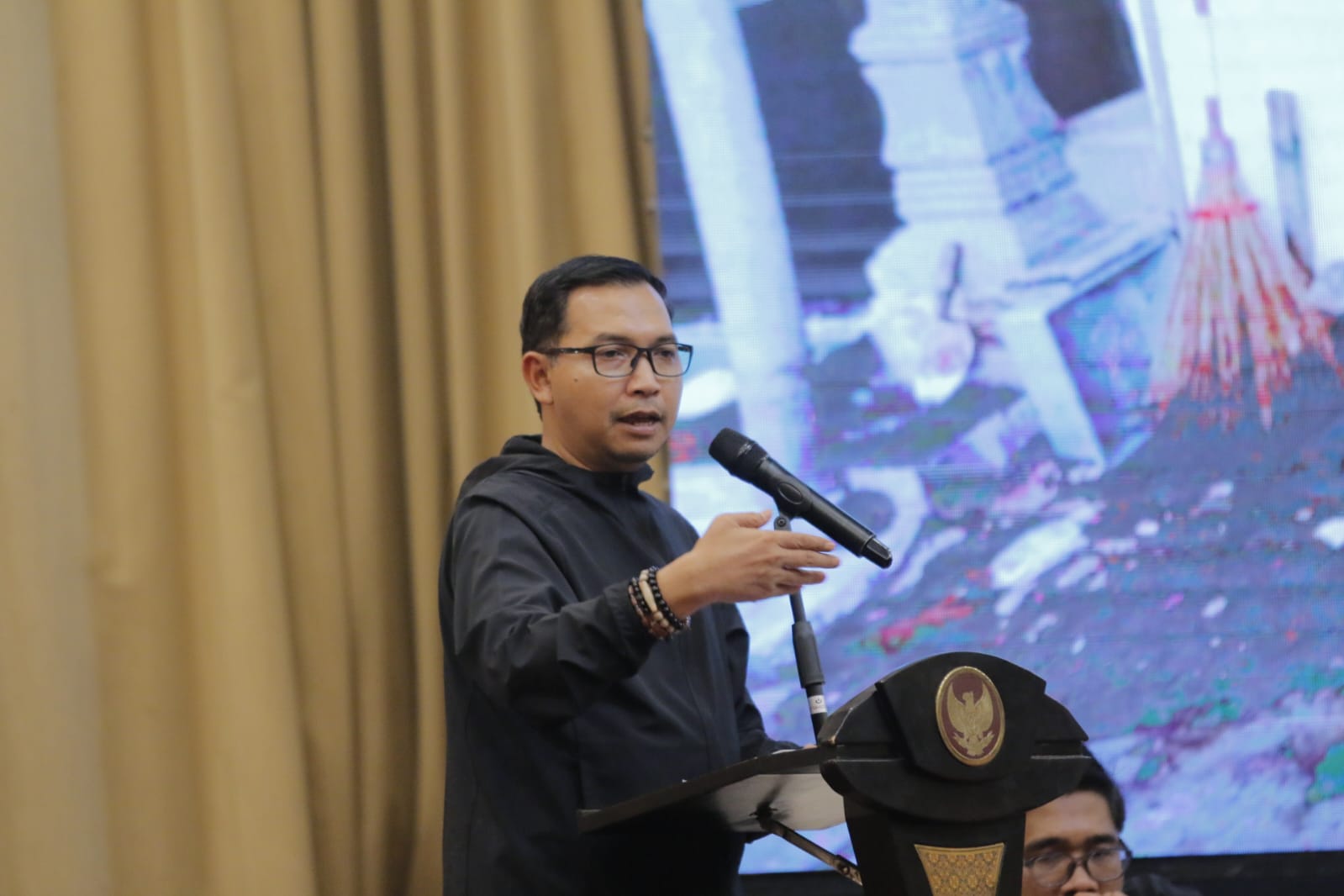 Tak Hanya Jaga Keamanan, Satlinmas Juga Harus Peduli Kondisi Lingkungan